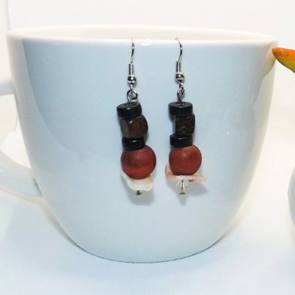 Assortment of Shell & Wood Earrings (15 pairs)